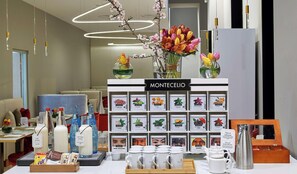 每日供应自助式早餐（需付费）