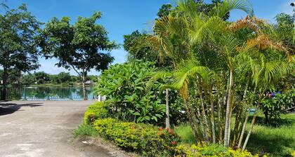 Filmthong Resort