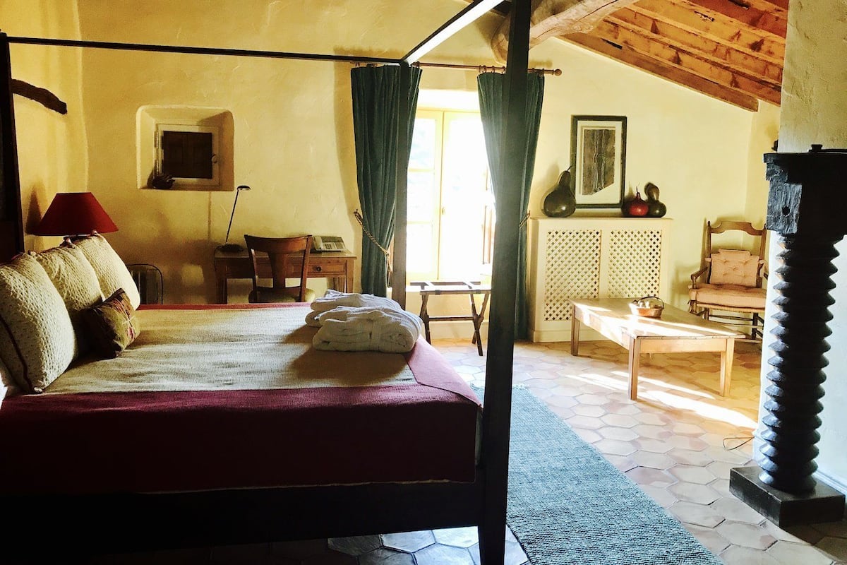 Classic Double Room (Olivier)