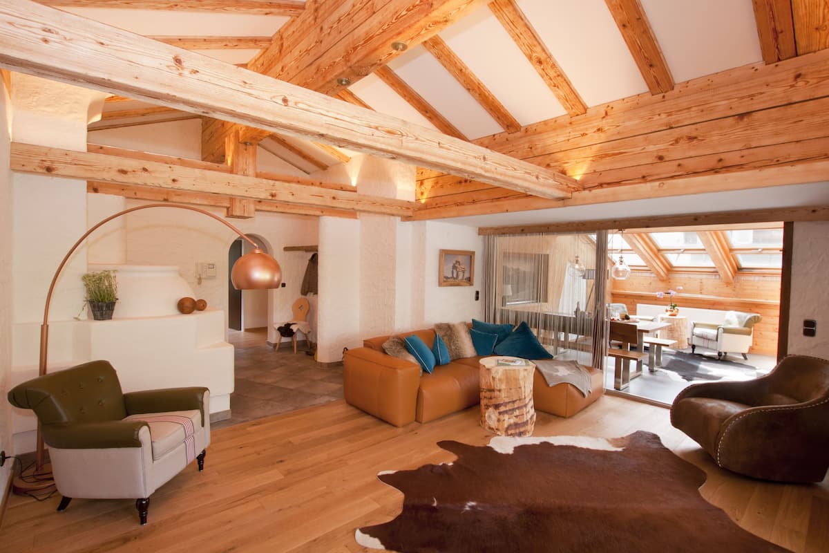 Superior-Apartment, 3 Schlafzimmer, Kamin | Wohnbereich