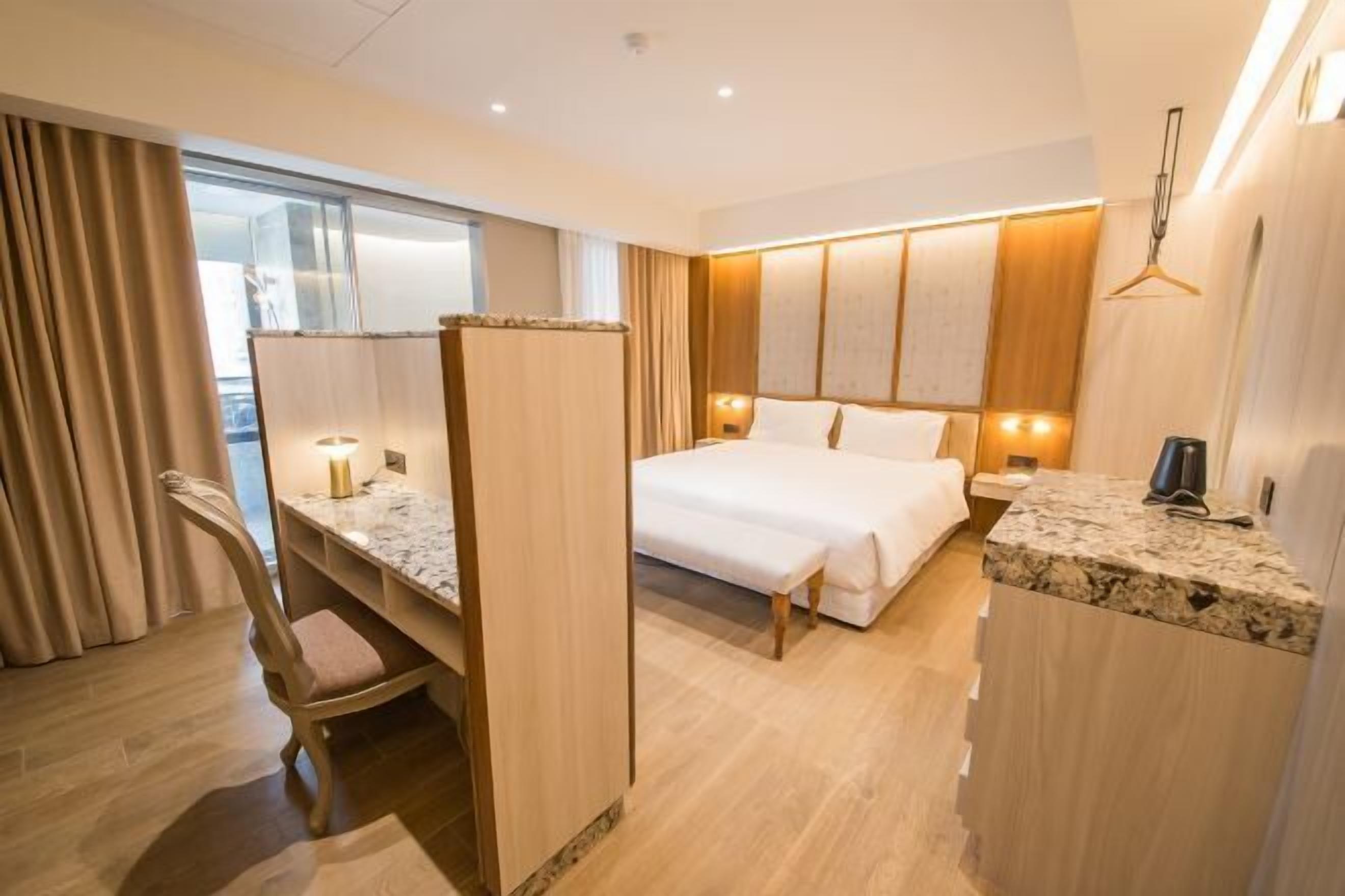 1 bedroom, premium bedding, pillow-top beds, individually decorated