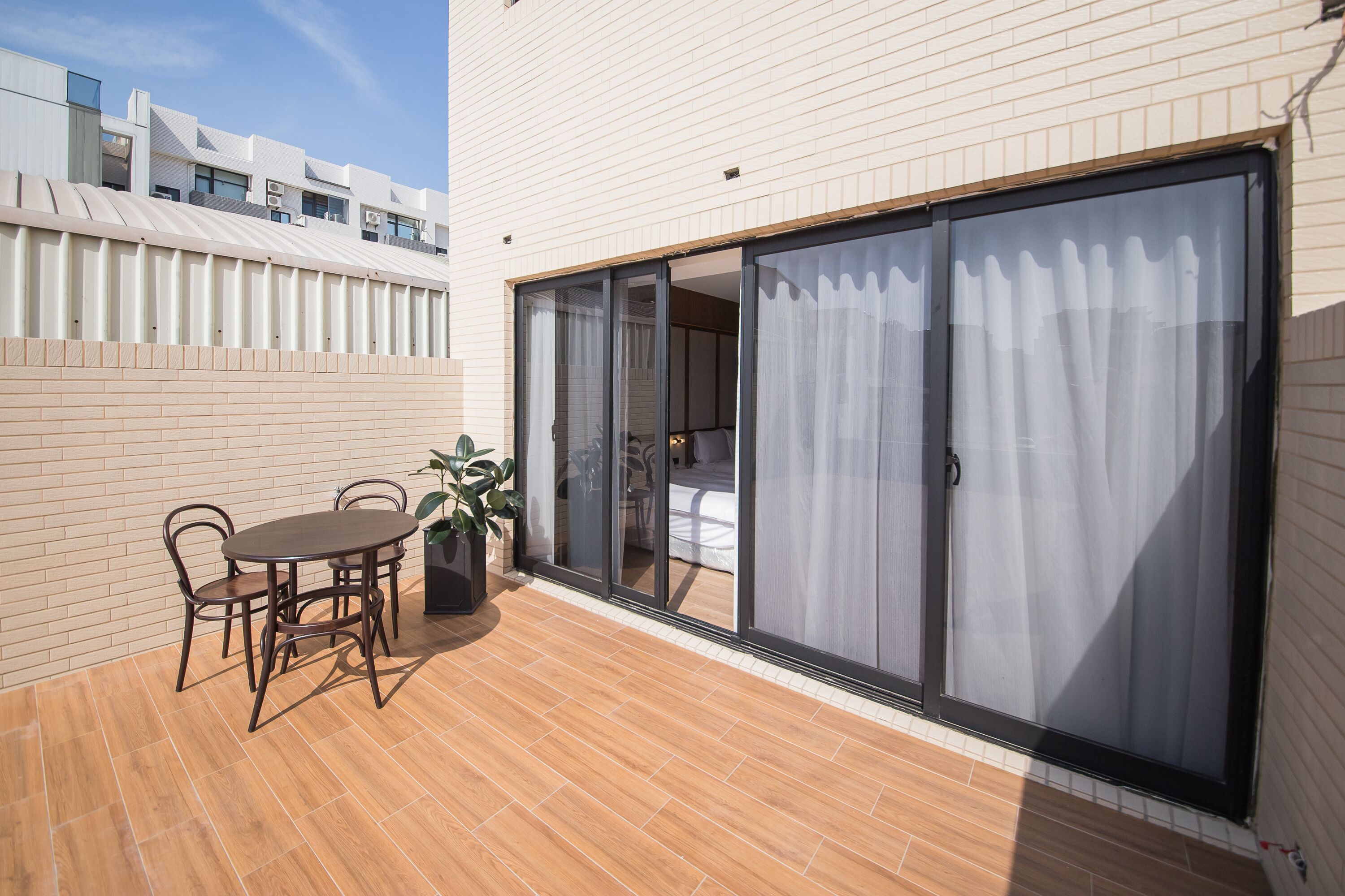 gallery quadruple room | 1 bedroom, premium bedding, pillow-top beds, in-room safe