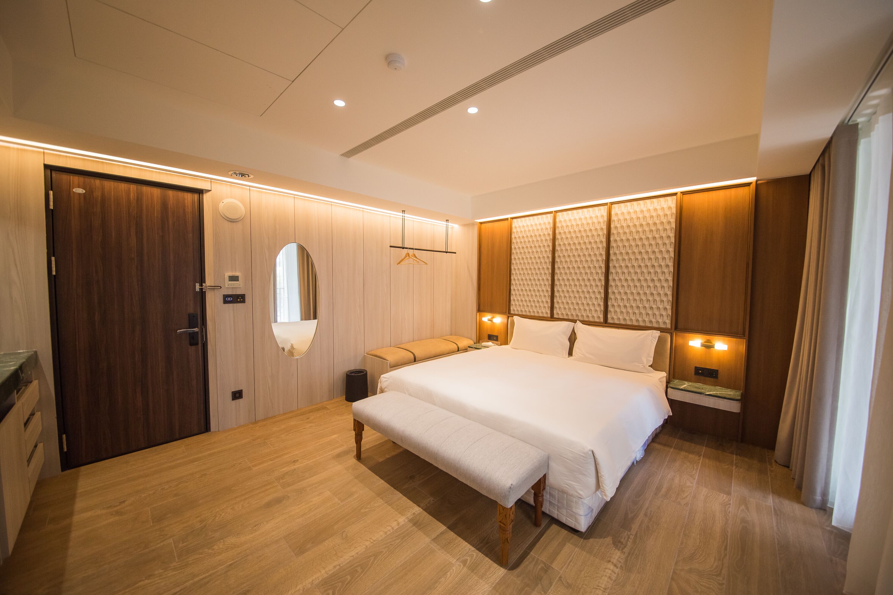 superior double room | 1 bedroom, premium bedding, pillow-top beds, in-room safe