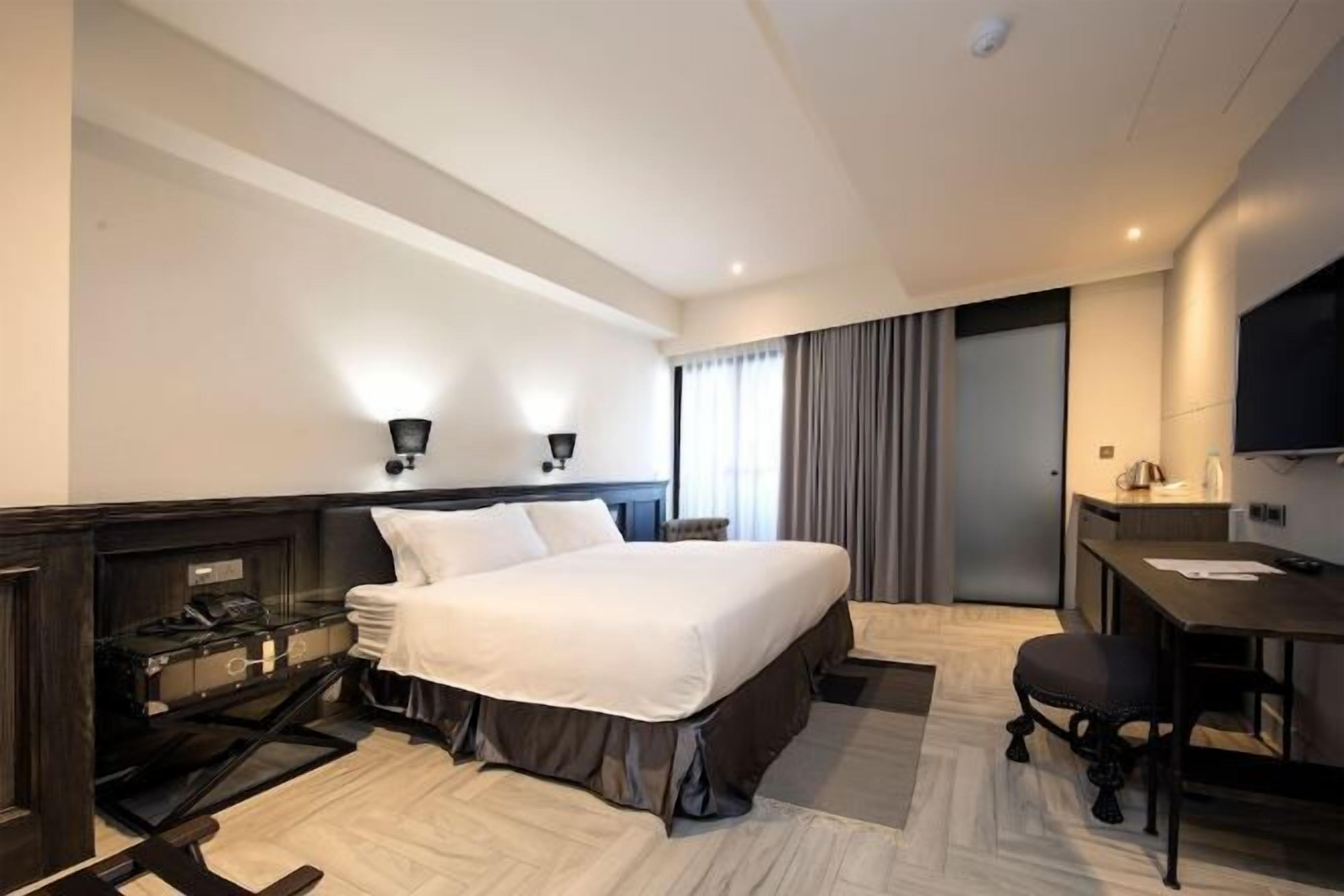 1 bedroom, premium bedding, pillow-top beds, individually decorated