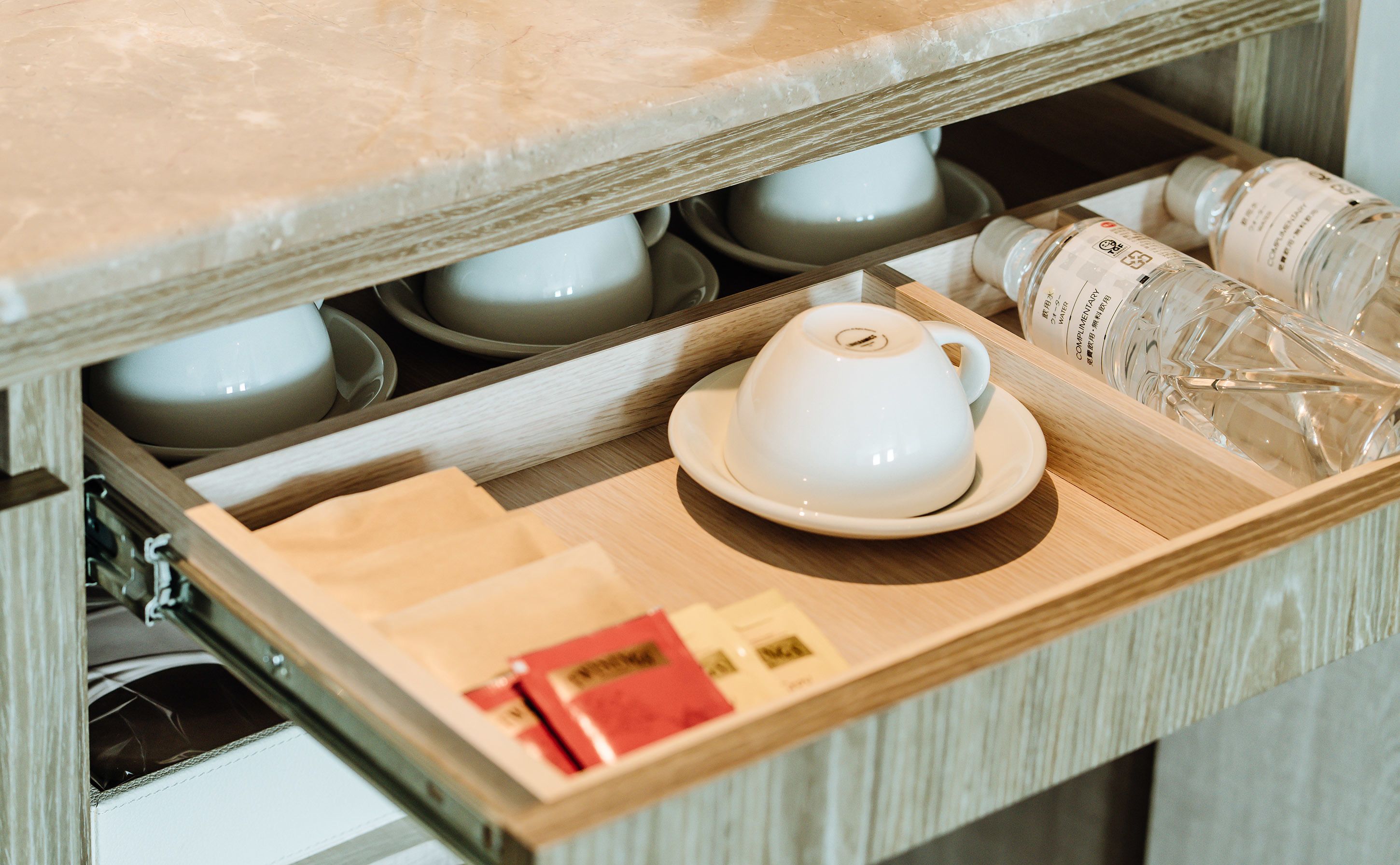 deluxe quadruple room | coffee and/or coffee maker