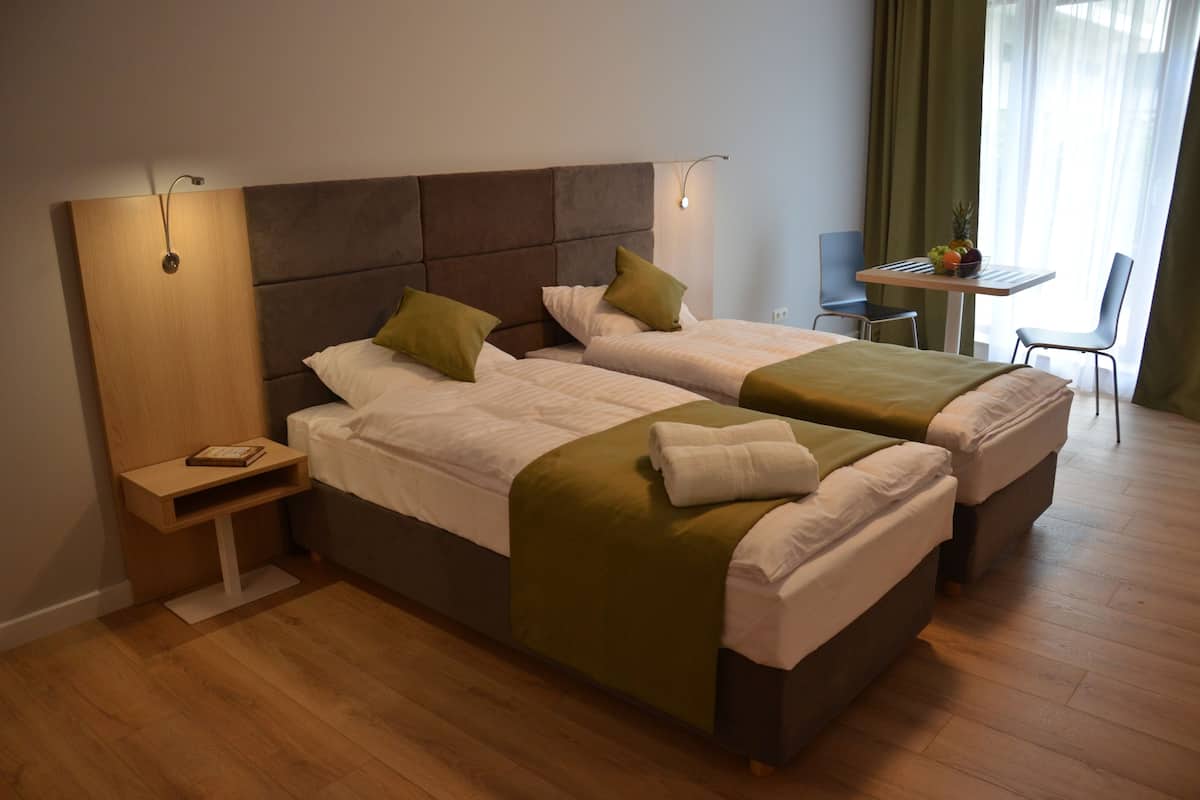 Estudio Deluxe (Torun) | Ropa de cama de alta calidad y caja de seguridad en la habitación