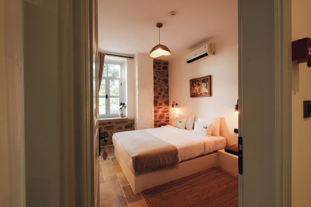 Superior Double Room | Premium bedding, minibar, desk, free WiFi