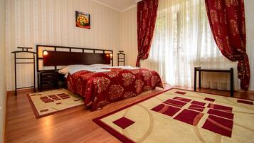 Junior Suite | Premium bedding, in-room safe, soundproofing, free cots/infant beds