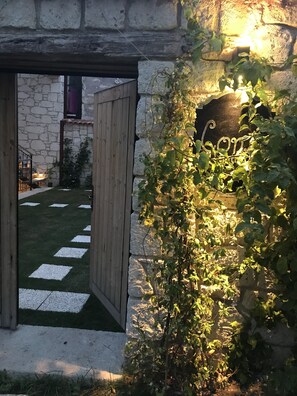 Entrada al alojamiento