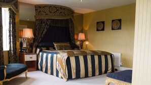 In-room safe, desk, iron/ironing board, cribs (free) - The Belfray Country Inn Hotel (Londonderry)