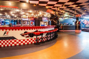 2 bars/lounges, pub - Lybid Plaza (Khmelnytskyi)