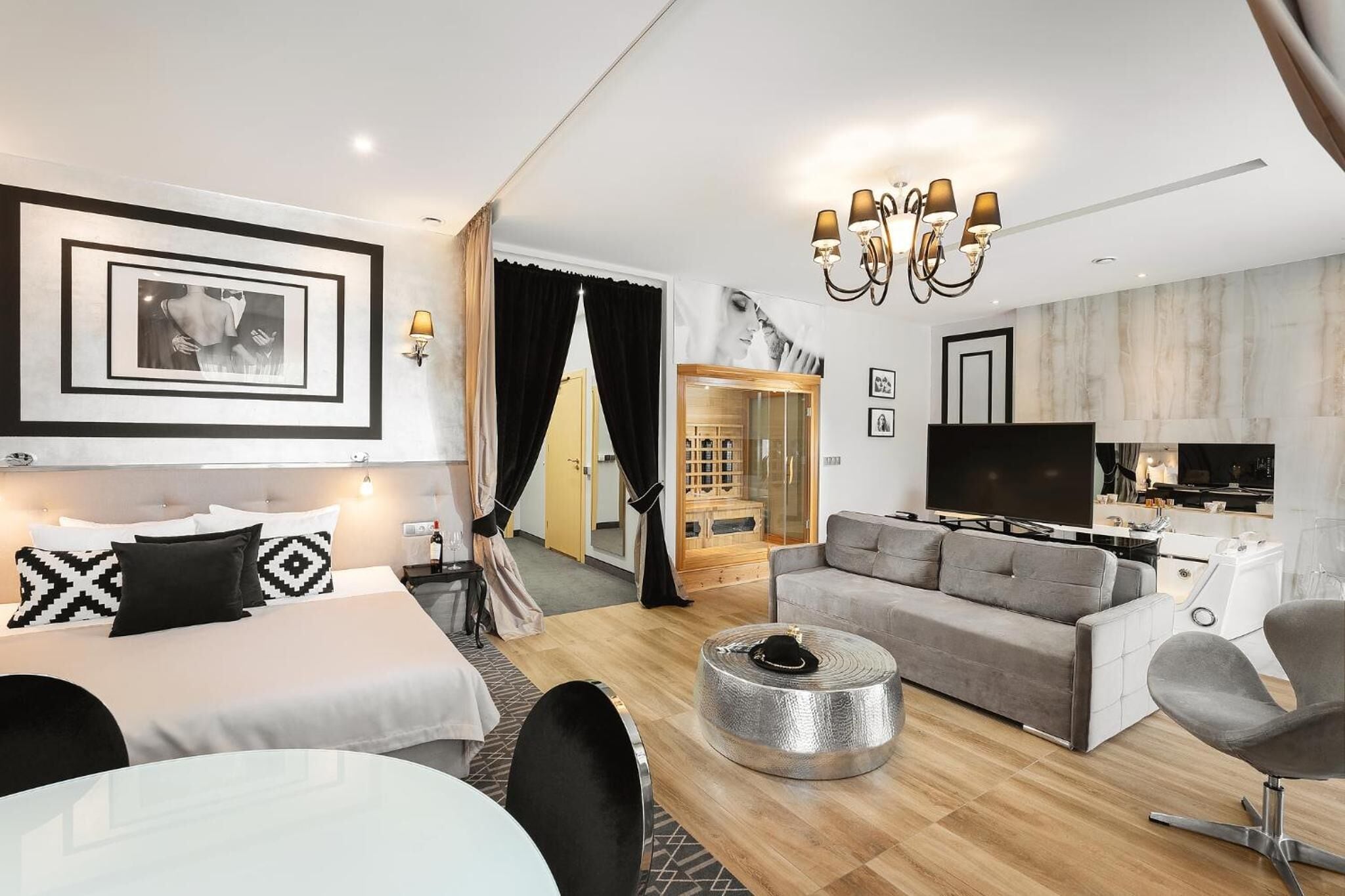 Premium bedding, in-room safe, desk, soundproofing