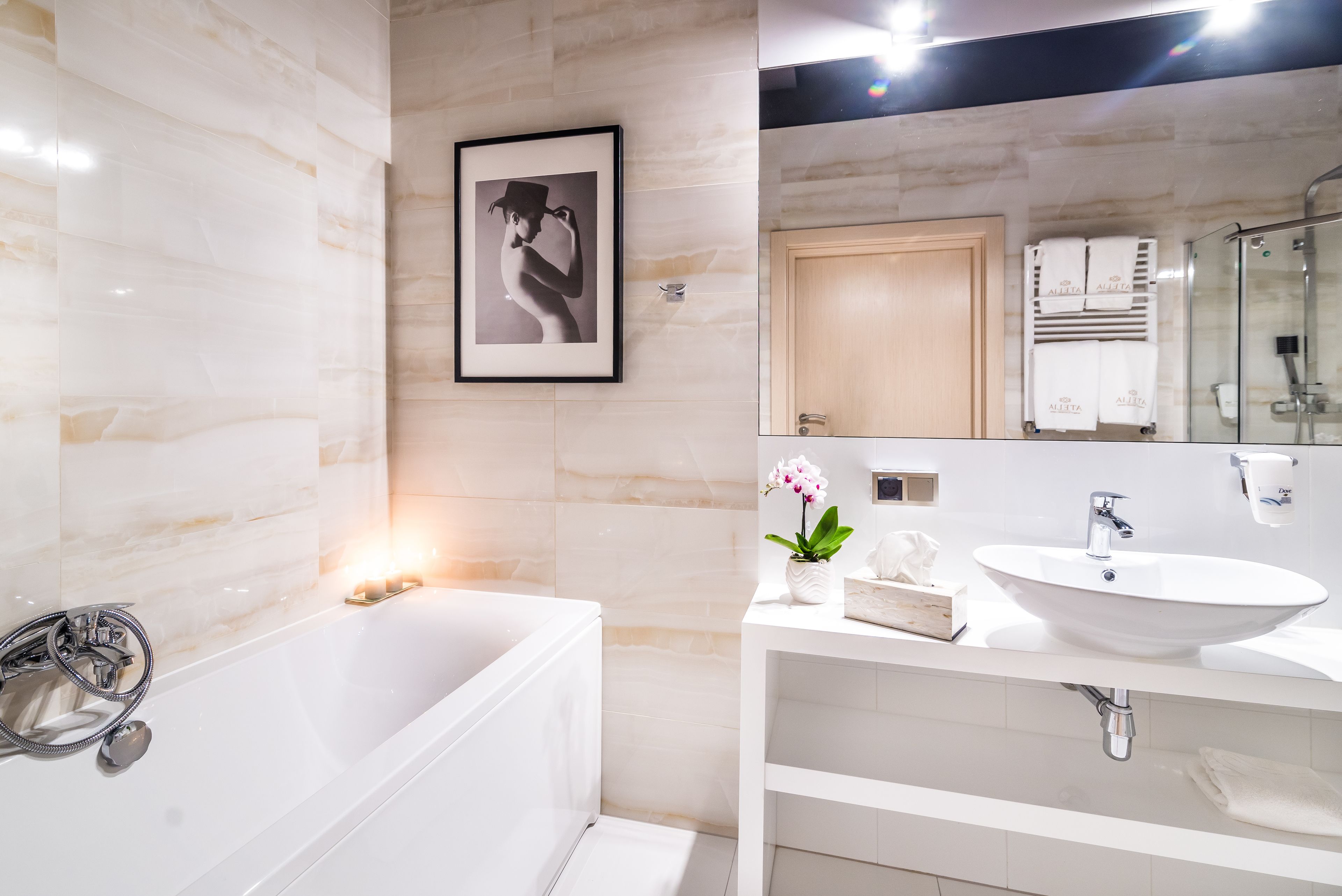 shower, free toiletries, hair dryer, slippers