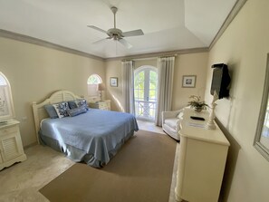 Vila superluxo, 3 quartos, vista para o resort, no jardim | 3 quartos, cofres nos quartos, escrivaninha