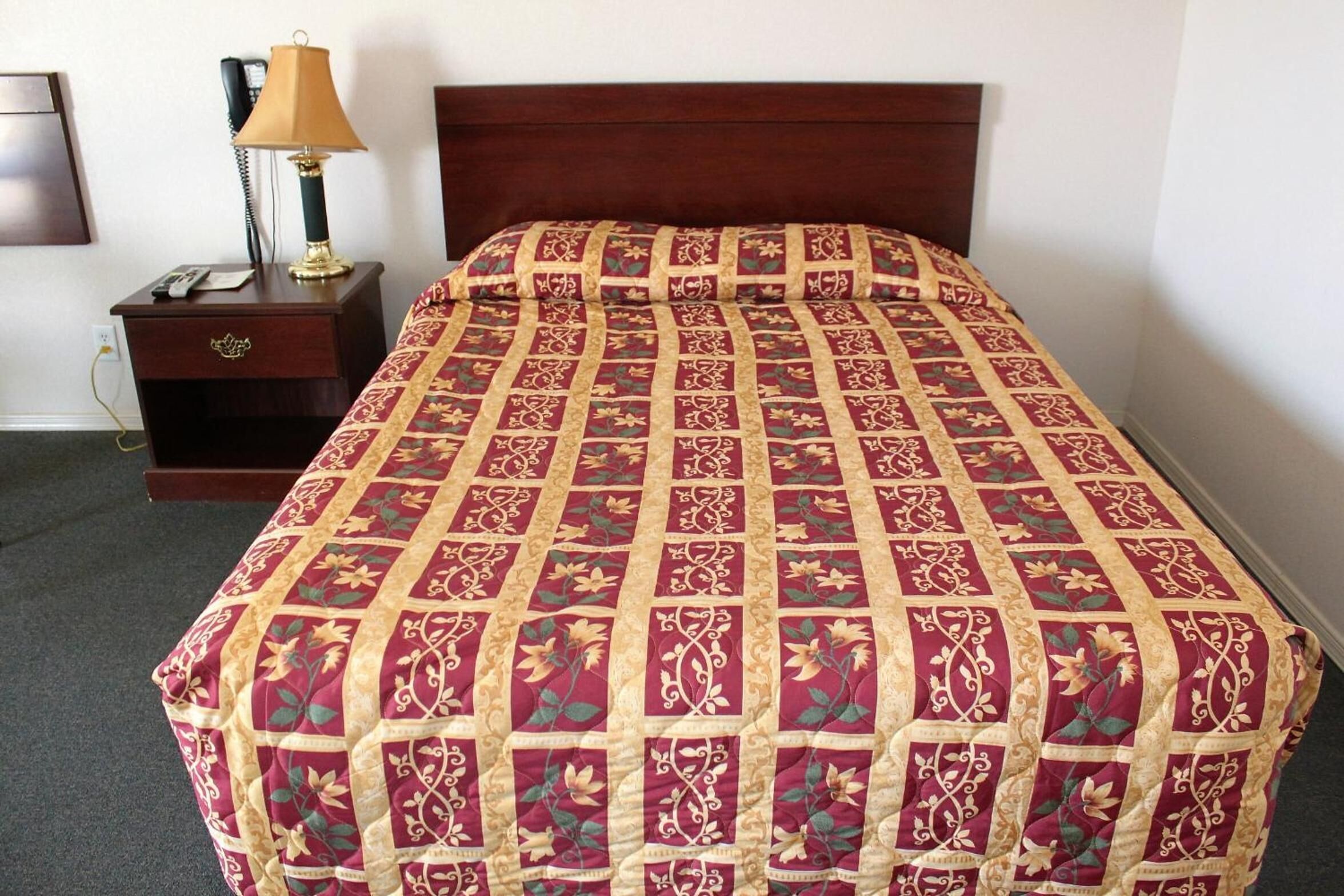 Escriptori, wifi gratuïta i roba de llit 