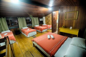 Blackout curtains, free WiFi