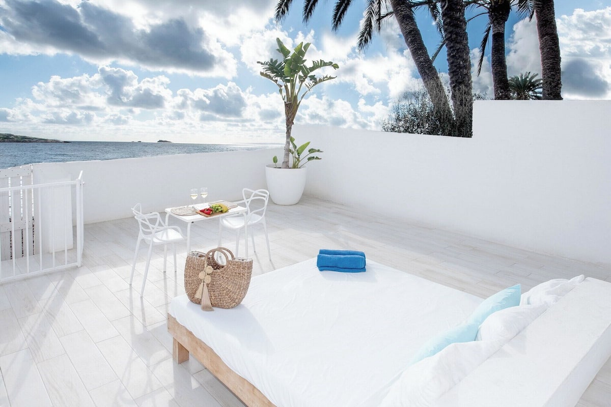 Leilighet, 1 soverom, terrasse, ved strandkanten | Terrasse/patio