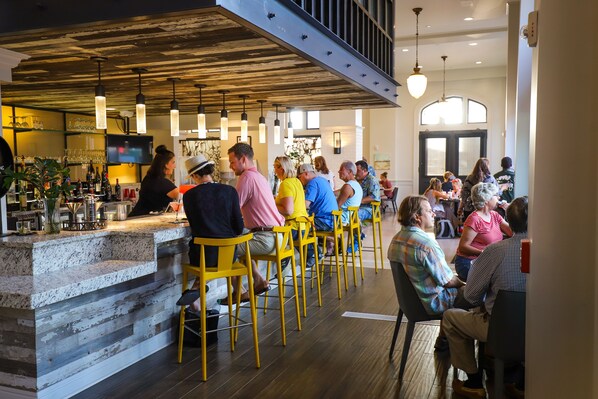 Bar (en la propiedad)