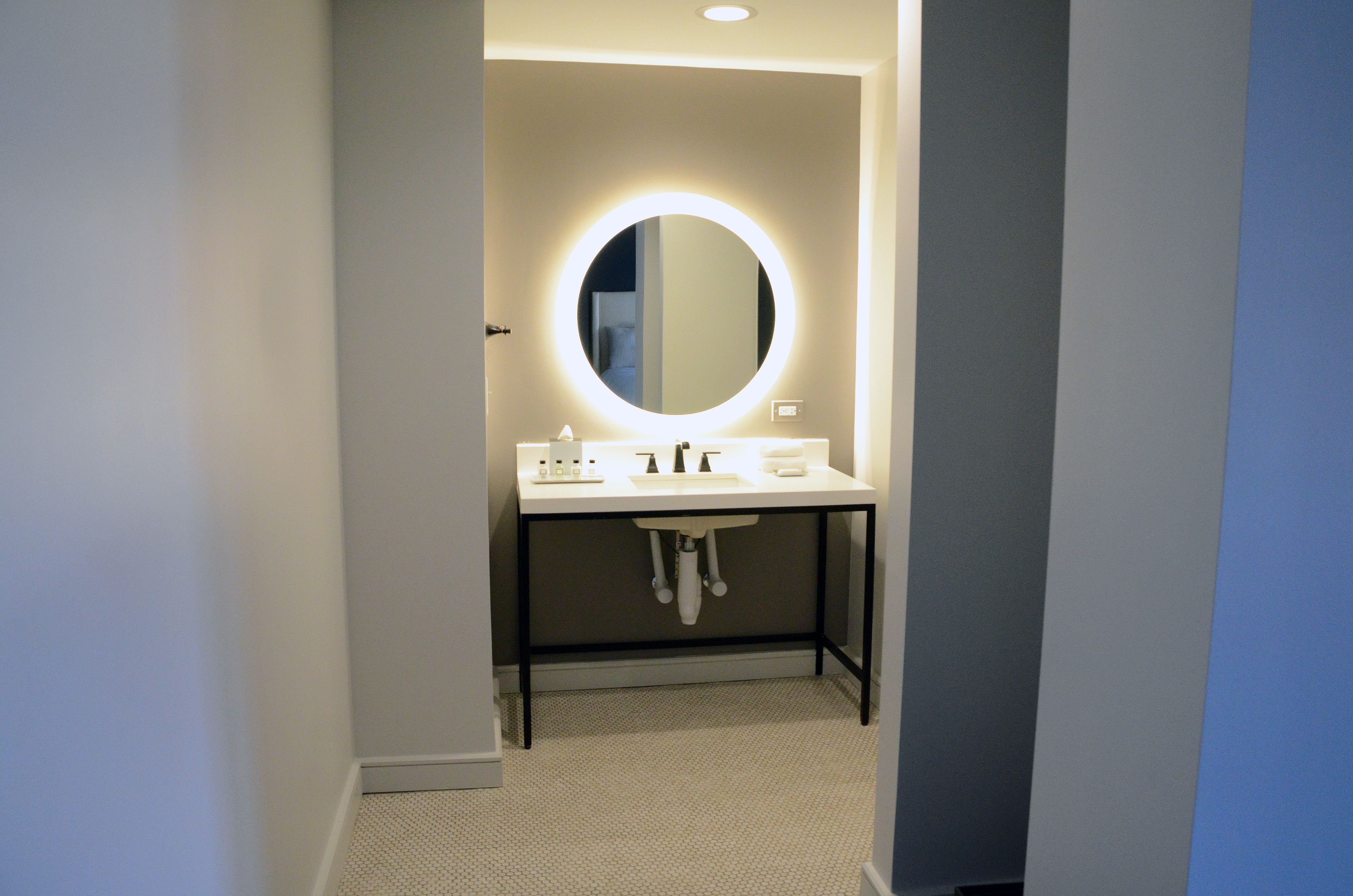 deluxe suite | bathroom sink