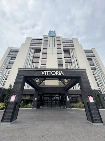 Exterior. Vittoria Hotel and Suites