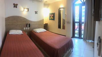 Superior Double Room | Hypo-allergenic bedding, minibar, in-room safe, desk