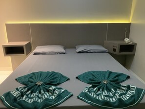 1 bedroom, minibar, individually furnished, blackout curtains - Motel Passione (Pinhais)