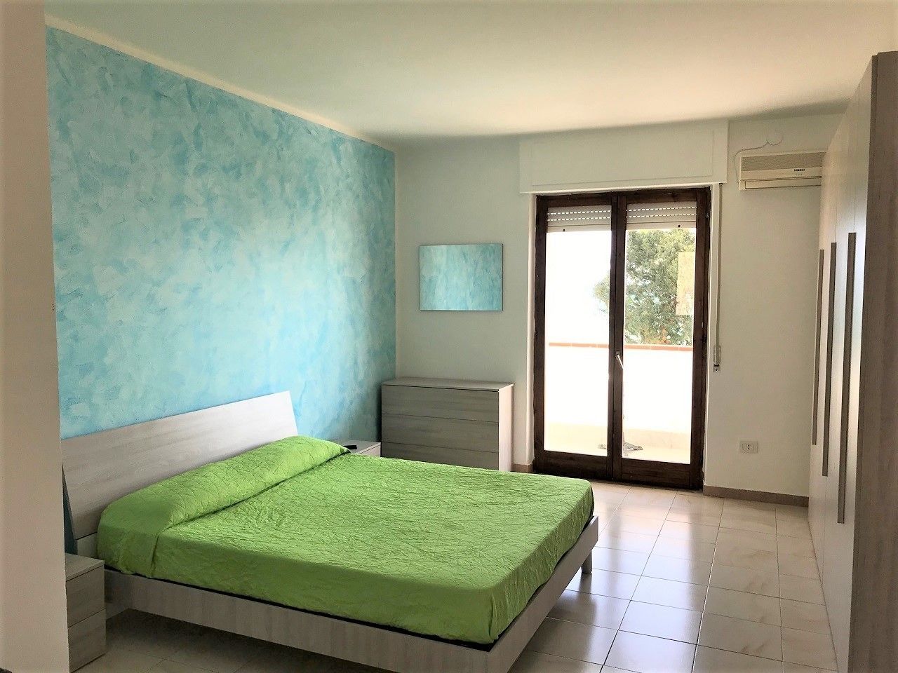Apartment | Desk, free WiFi, bed sheets