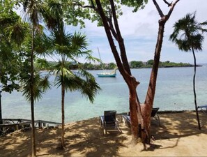 Beach nearby, scuba diving