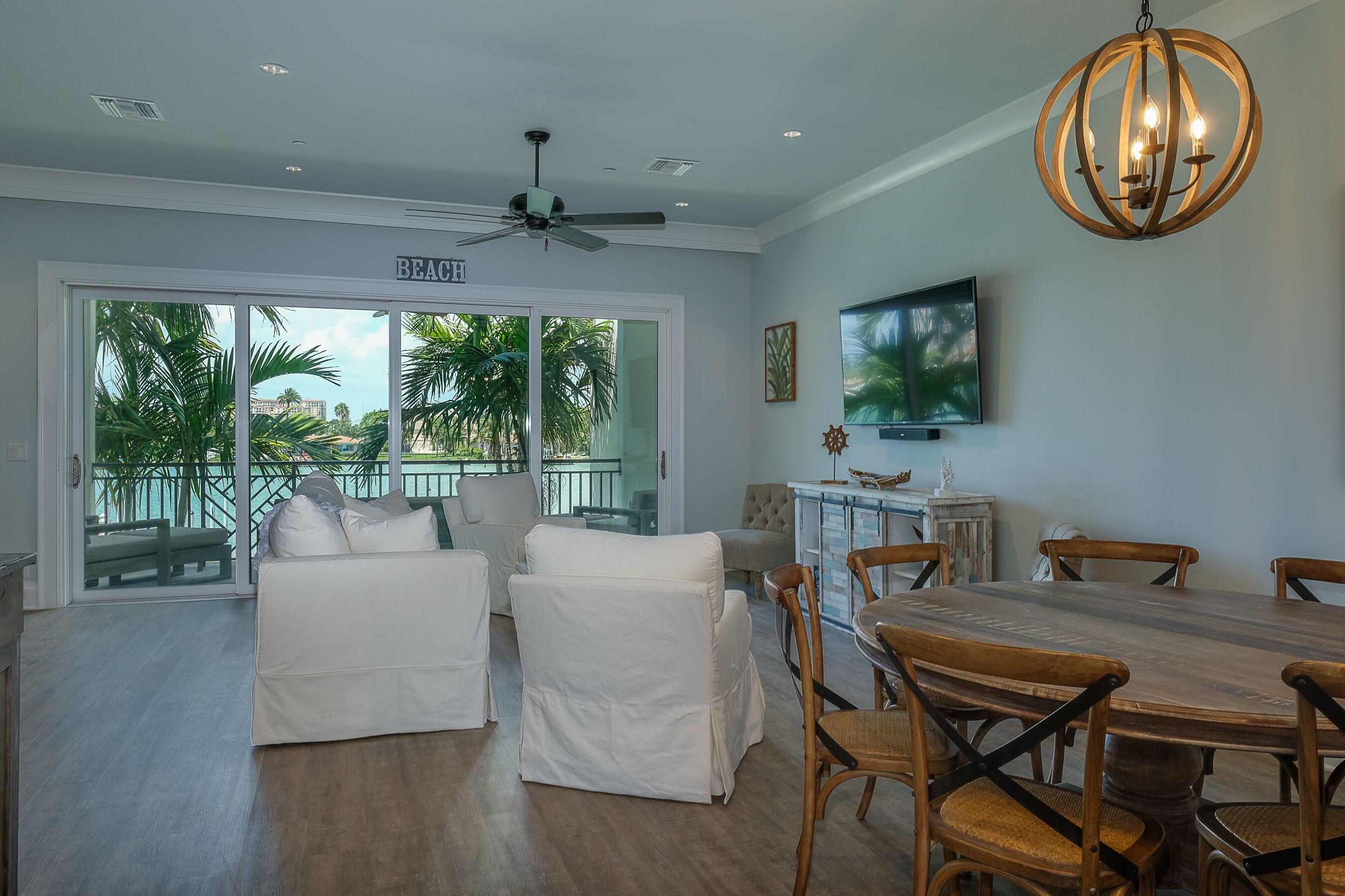 Smart TV, streaming services, printers