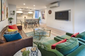 Casa exclusiva, 3 quartos, cozinha | Área de estar | TV de tela plana