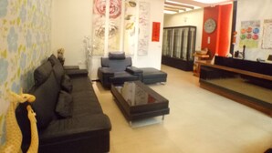 42-inch LCD TV with digital channels, TV - happy168 hostel (Hualien City)