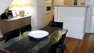 Vila, 3 kamar tidur | Makan di kamar