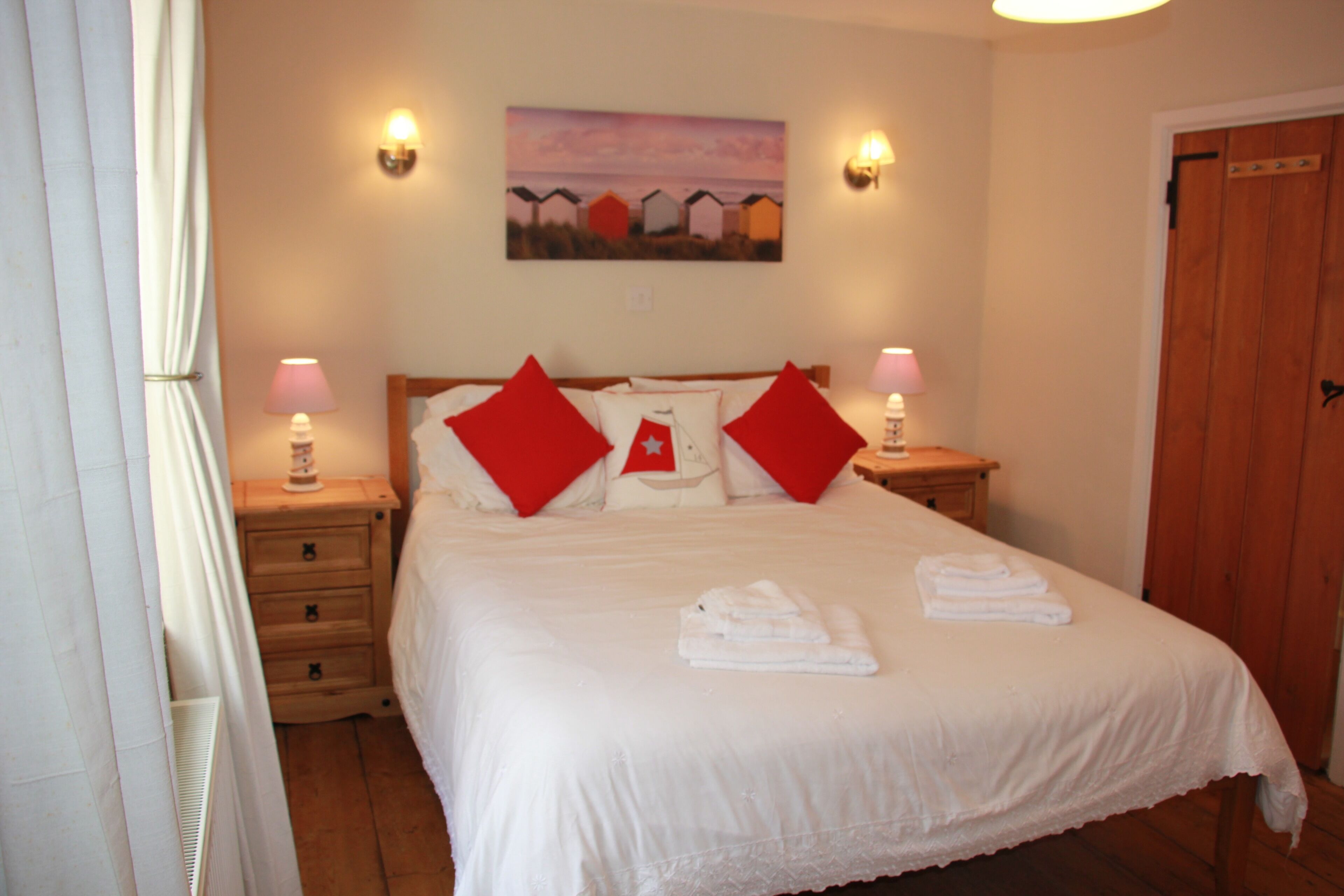 2 habitaciones, tabla de planchar con plancha y wifi gratis 