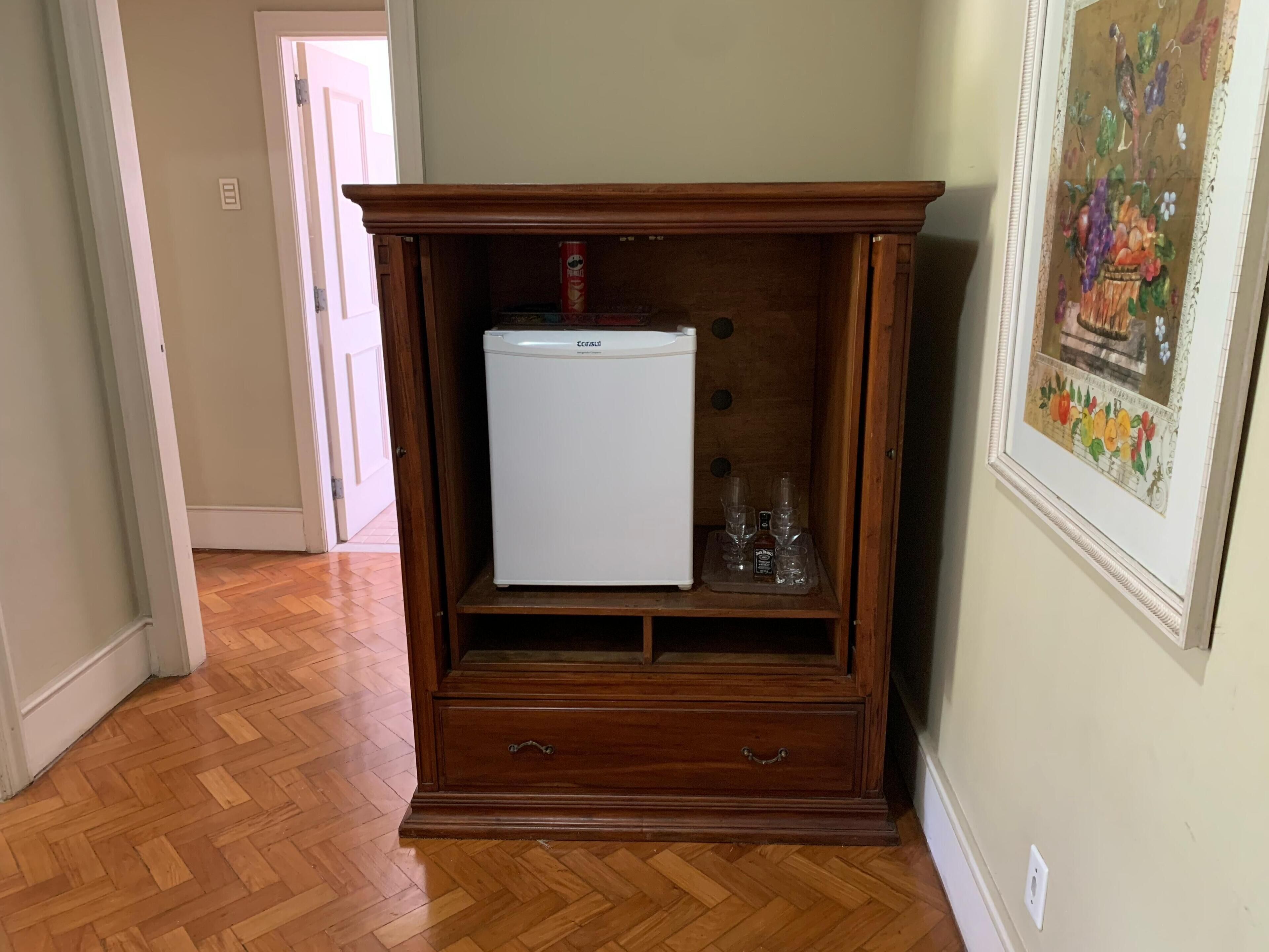 standard suite | minibar, in-room safe, laptop workspace, blackout curtains