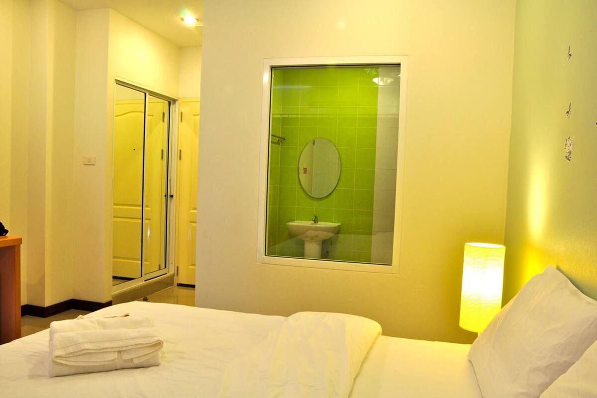 Standard Double Room  | โต๊ะทำงาน, ผ้าม่านกันแสง, Wi-Fi ฟรี