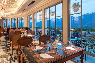 Silk Path Grand Sapa Resort & Spa 