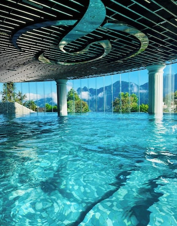 Indoor pool. Silk Path Grand Sapa Resort & Spa