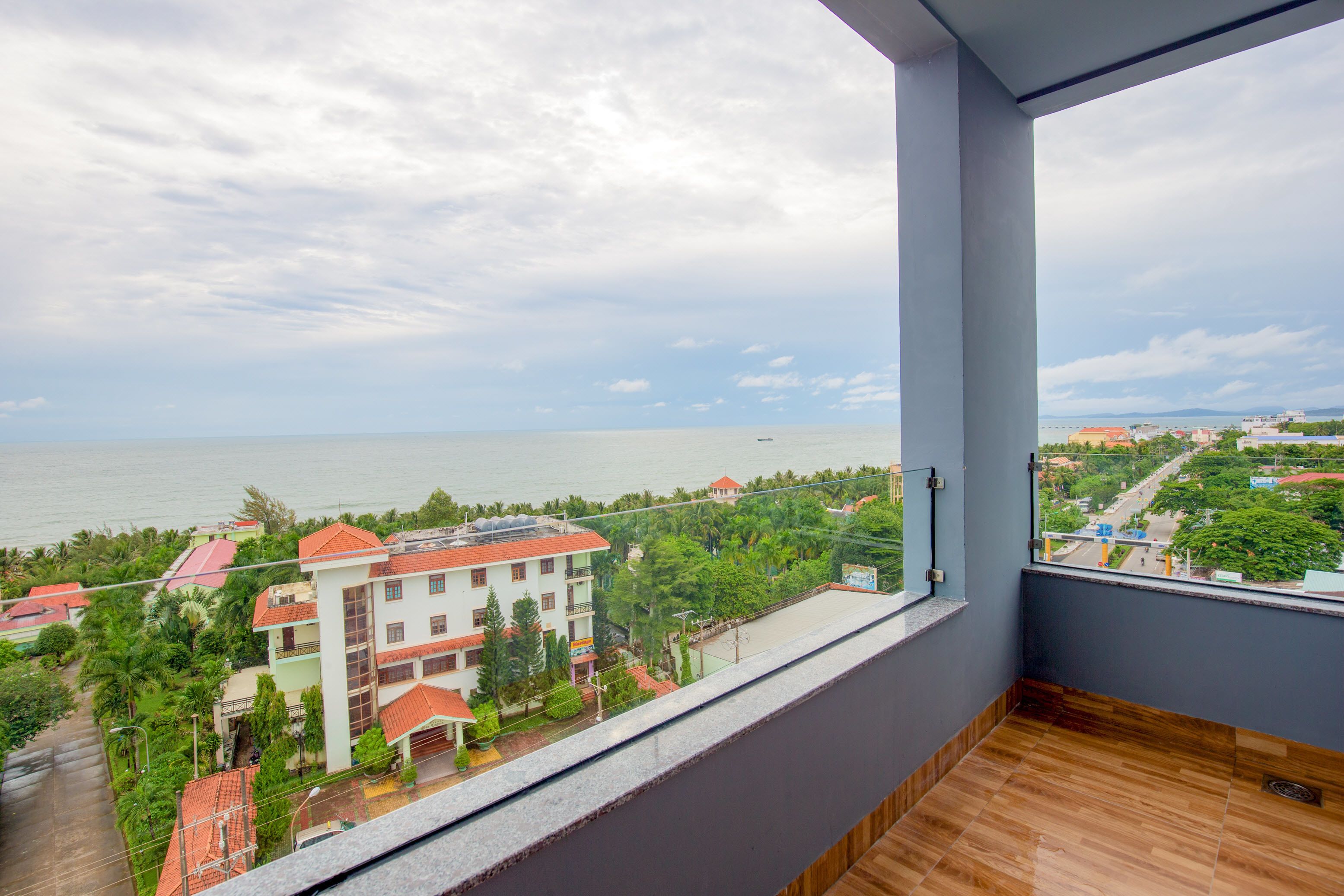 deluxe double room, balcony | balcony