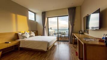 Deluxe Double Room, Balcony | Minibar, desk, blackout drapes, free WiFi