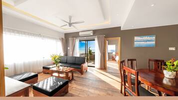 Luxury Apartment | Living area