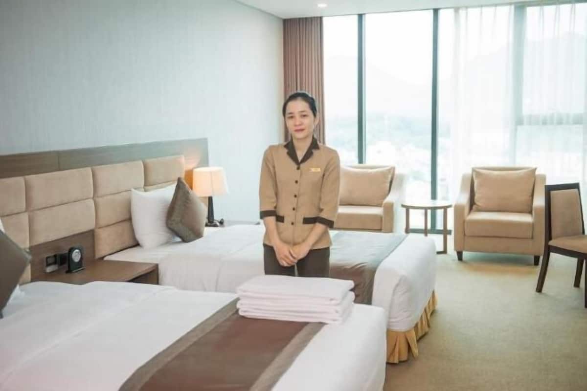 Minibar, Zimmersafe, Schreibtisch, kostenloses WLAN