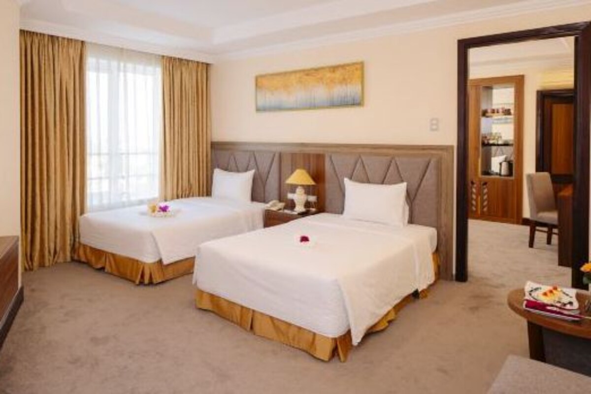 Deluxe Family Room