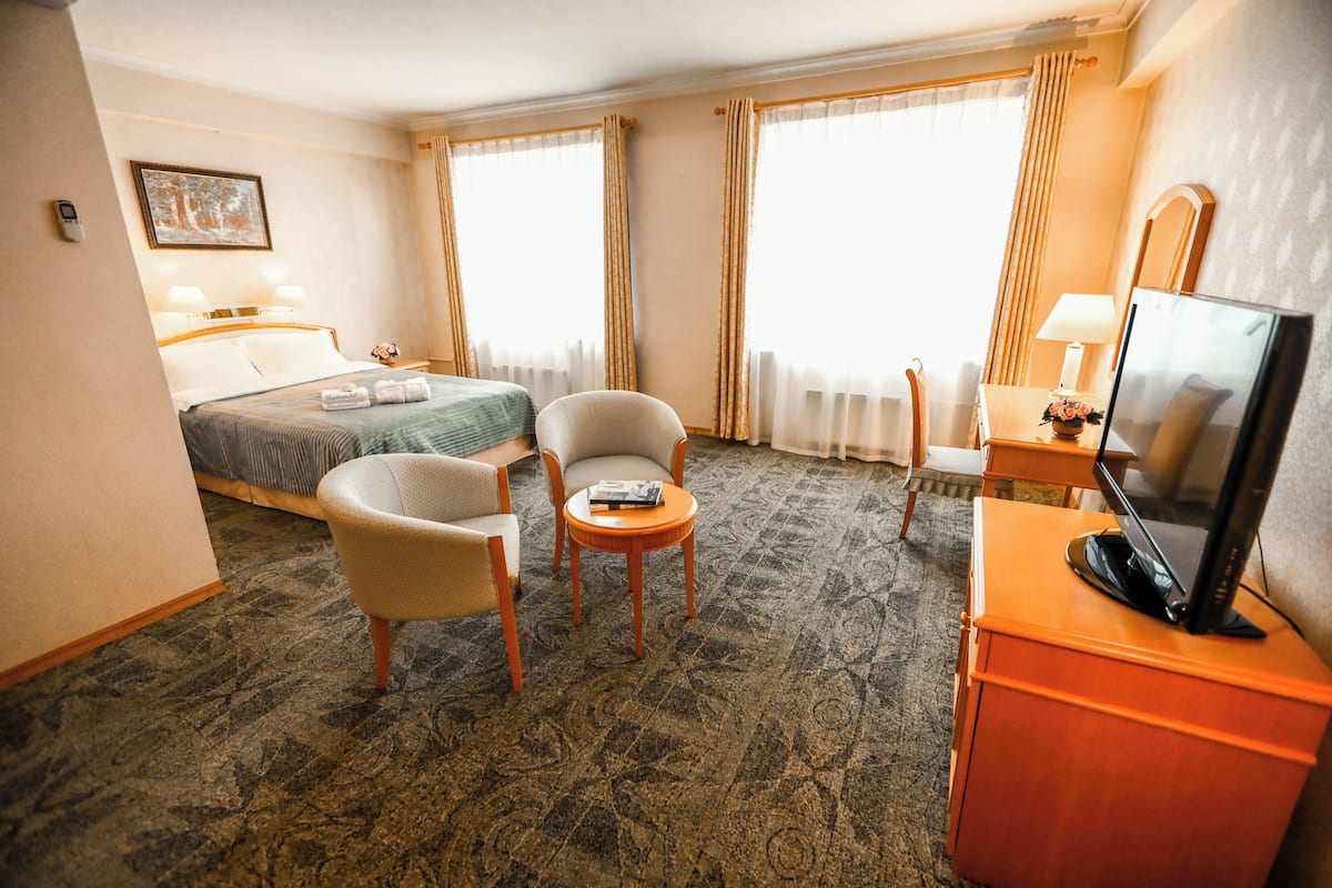 Standard Single Room | 1 bedroom, premium bedding, memory-foam beds, minibar