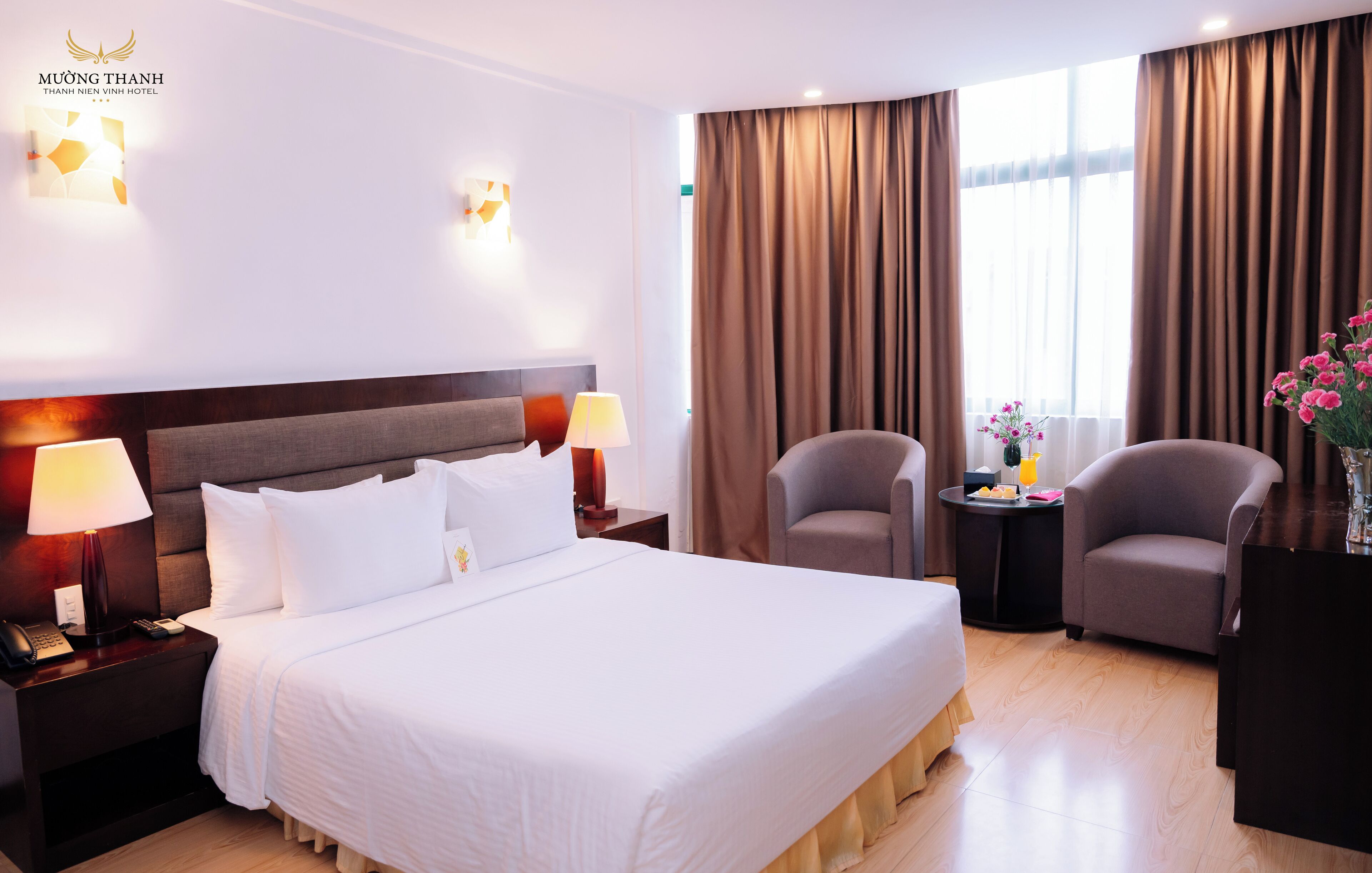 Deluxe-dobbeltværelse | Minibar, skrivebord, lydisolering, gratis Wi-Fi