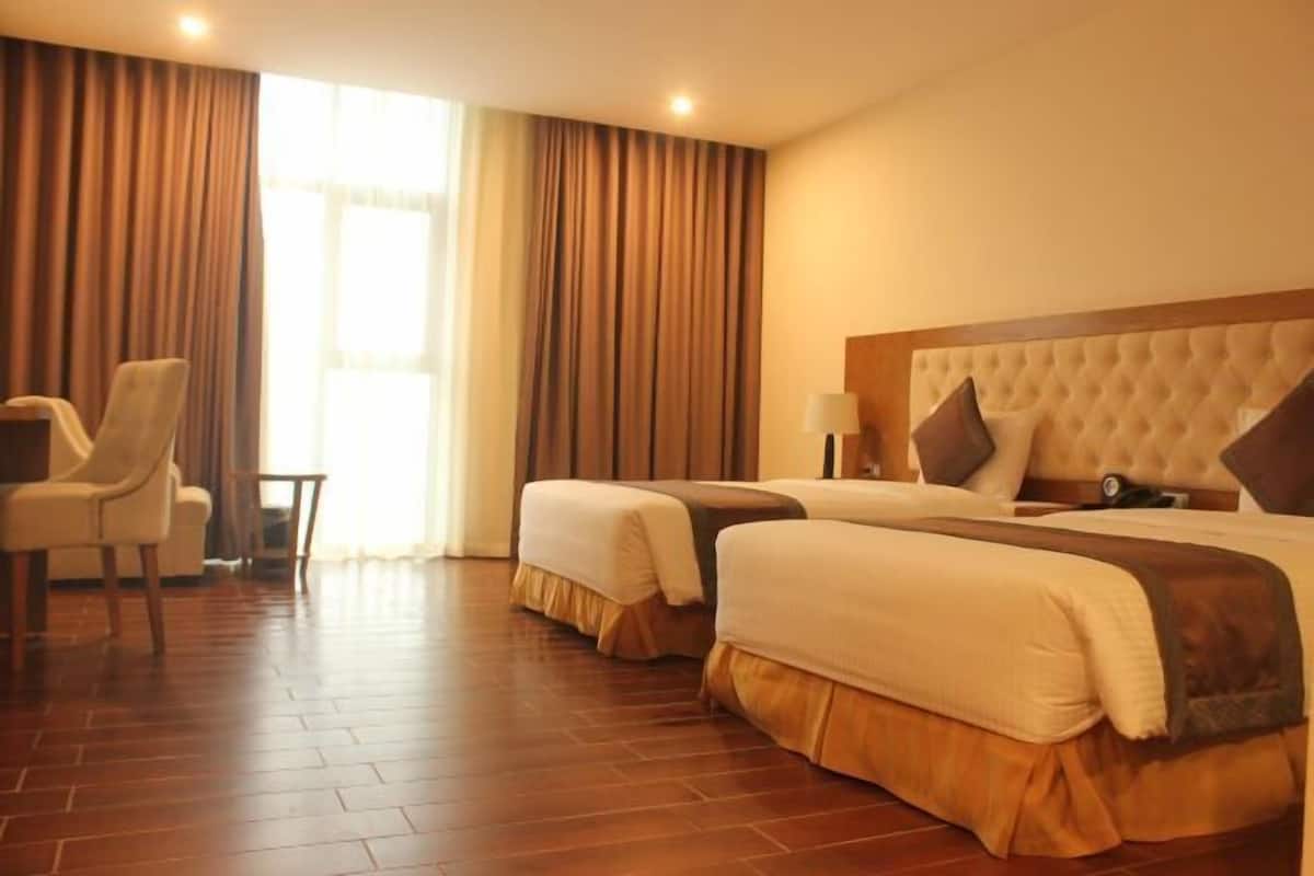 1 Schlafzimmer, Minibar, Zimmersafe, Schreibtisch