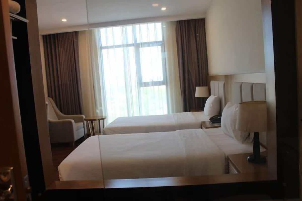 1 Schlafzimmer, Minibar, Zimmersafe, Schreibtisch