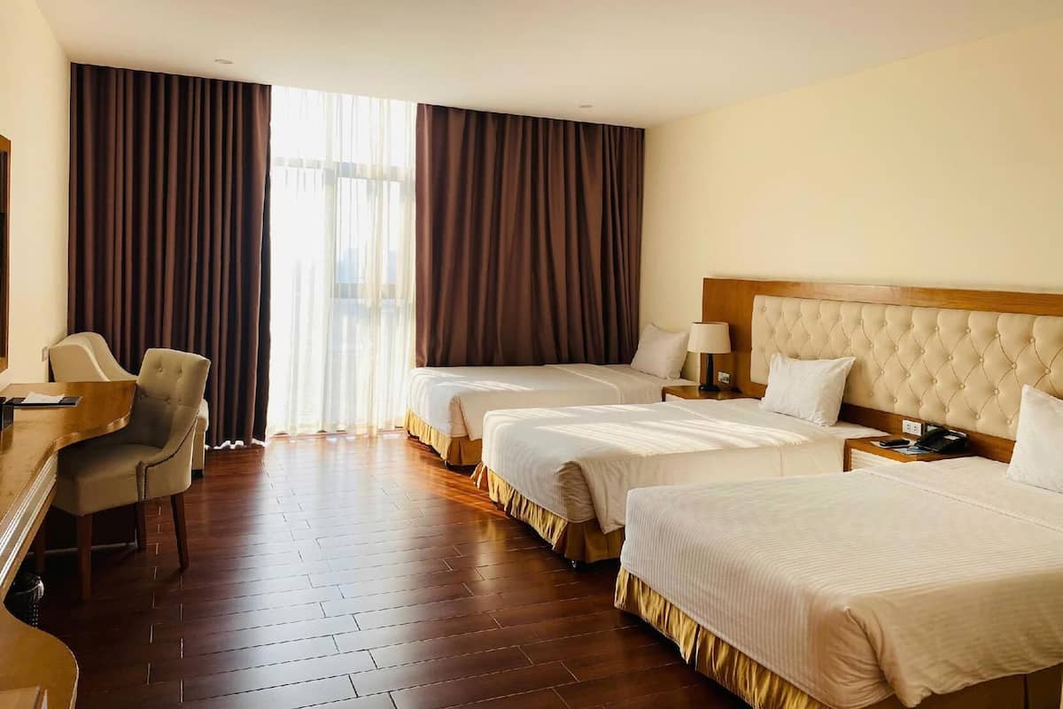 Minibar, in-room safe, desk, blackout curtains