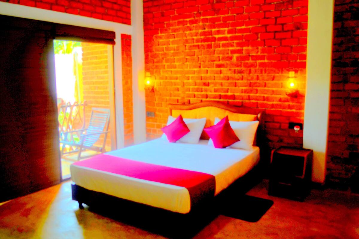 Economy-Doppel- oder -Zweibettzimmer, 1 Schlafzimmer, Balkon, Poolblick