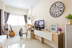 Standard Double Room, 1 Double Bed | Room amenity - Rangh Place (Pluak Daeng)