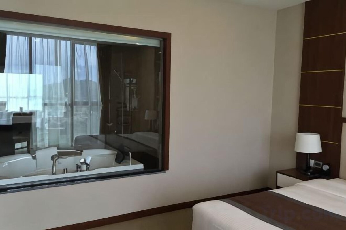 Minibar, in-room safe, desk, blackout curtains